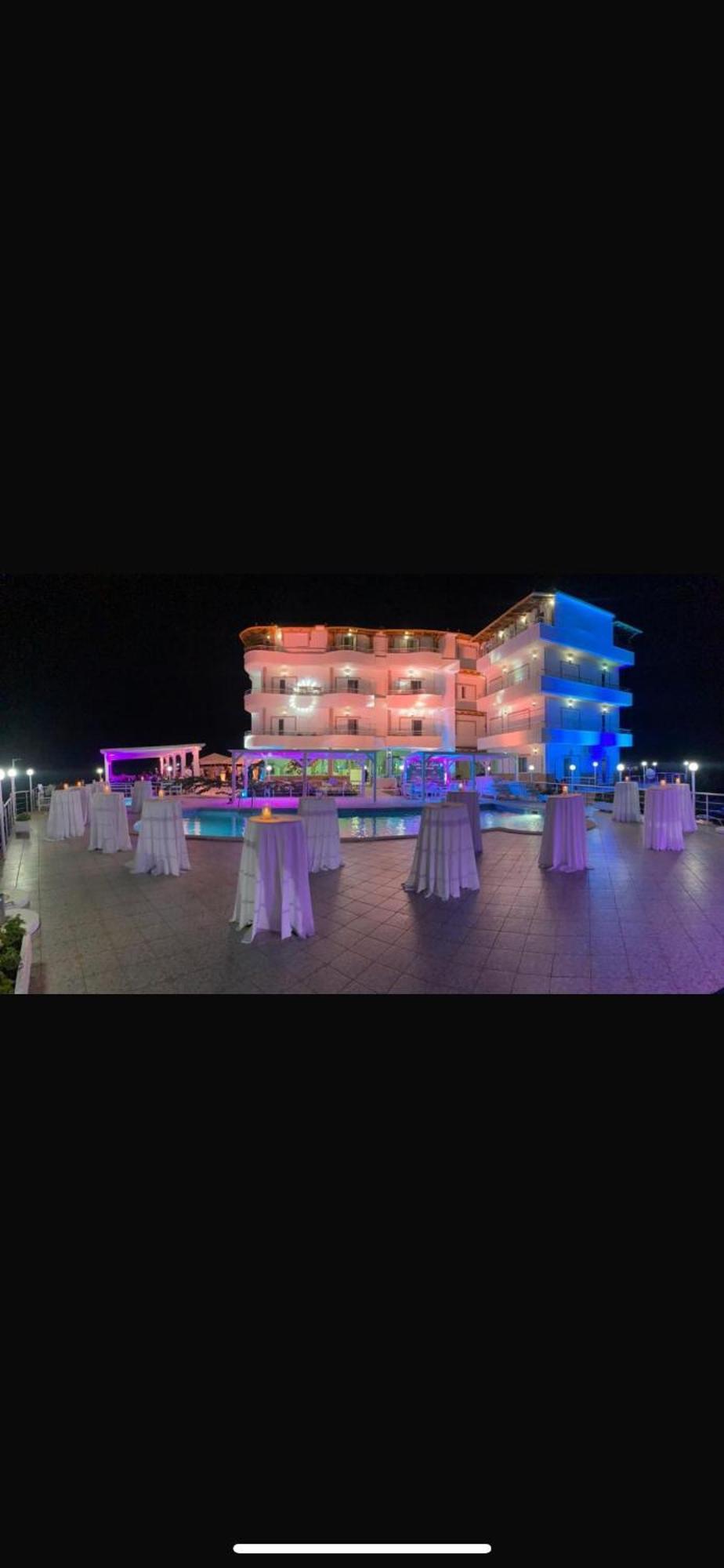 Hotel Vila Kafe Лукове Экстерьер фото