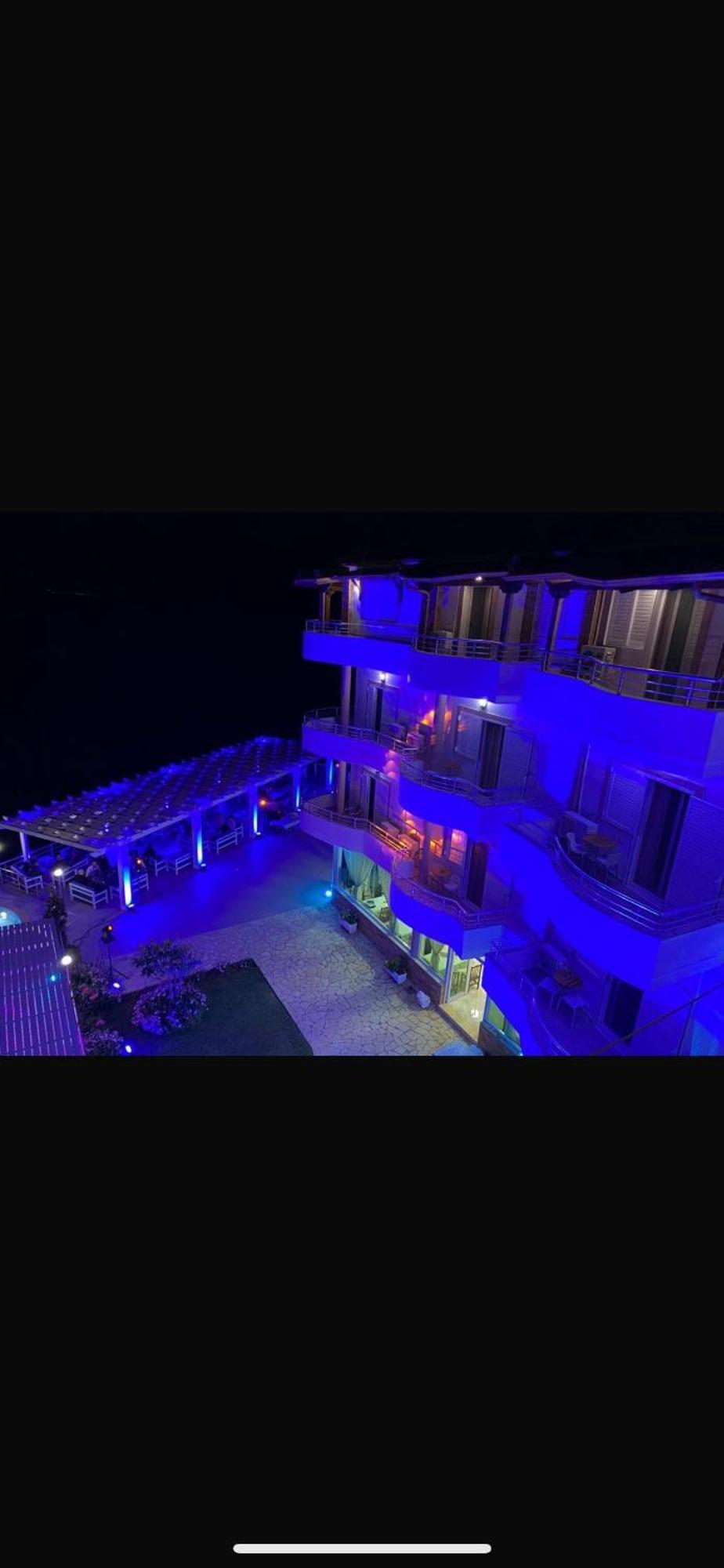 Hotel Vila Kafe Лукове Экстерьер фото