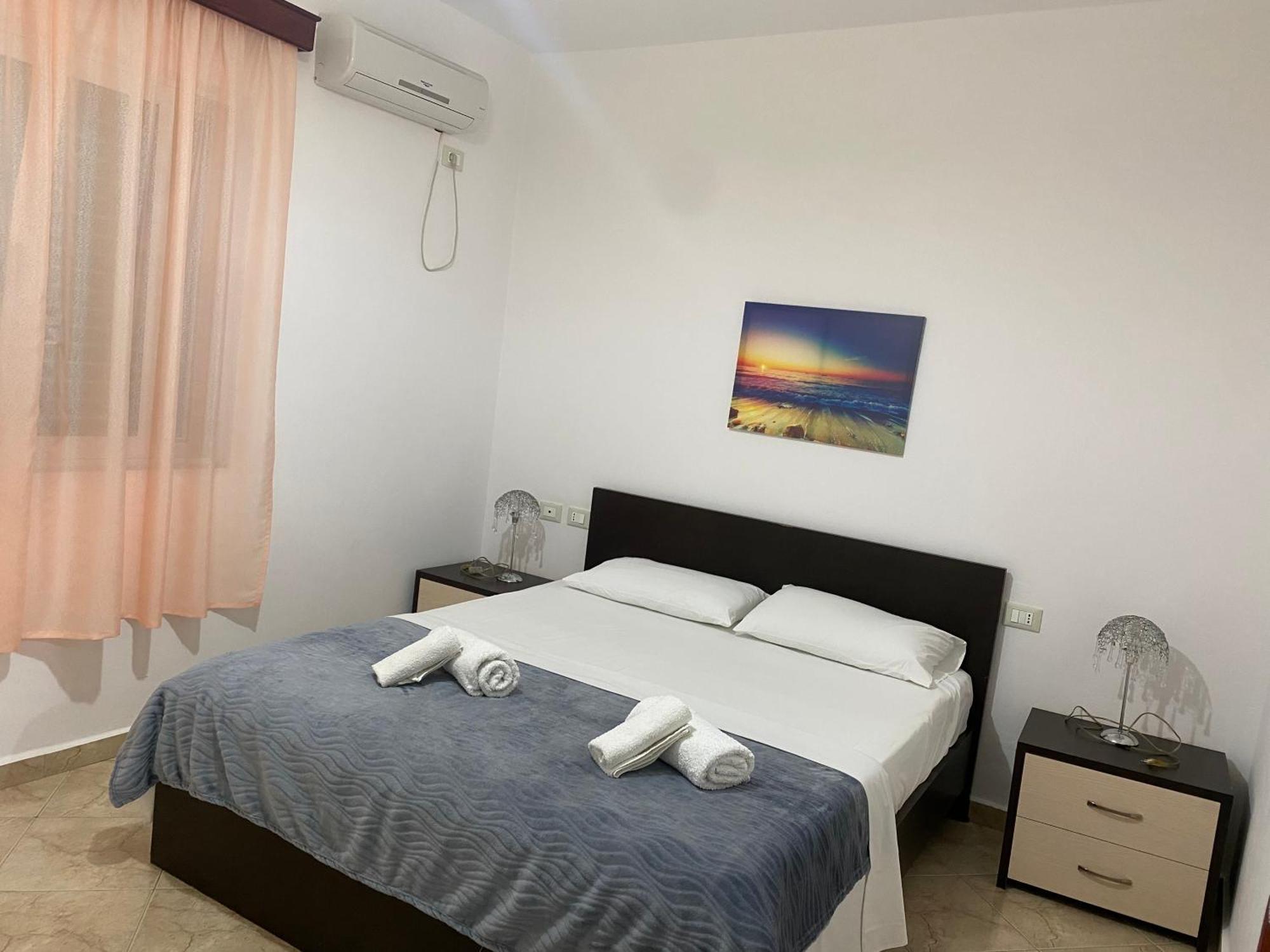Hotel Vila Kafe Лукове Экстерьер фото